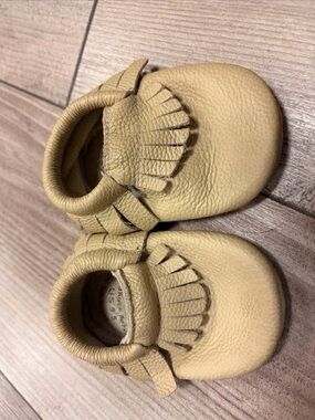 Toddler Soft Fringe Moccasins in Tan Leather